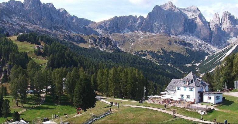 Webcam Vigo di Fassa-Pera-Ciampedìe - Vigo - Roda de Vael -Dolomiti di Fassa