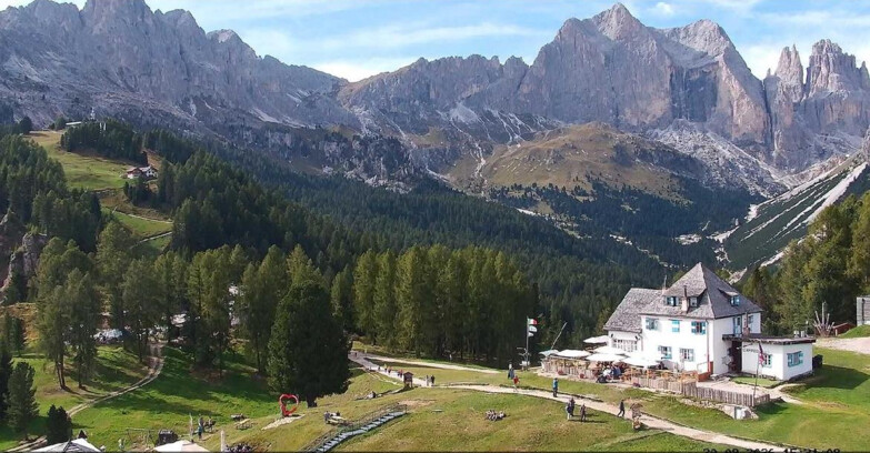 Webcam Vigo di Fassa-Pera-Ciampedìe - Vigo - Roda de Vael -Dolomiti di Fassa