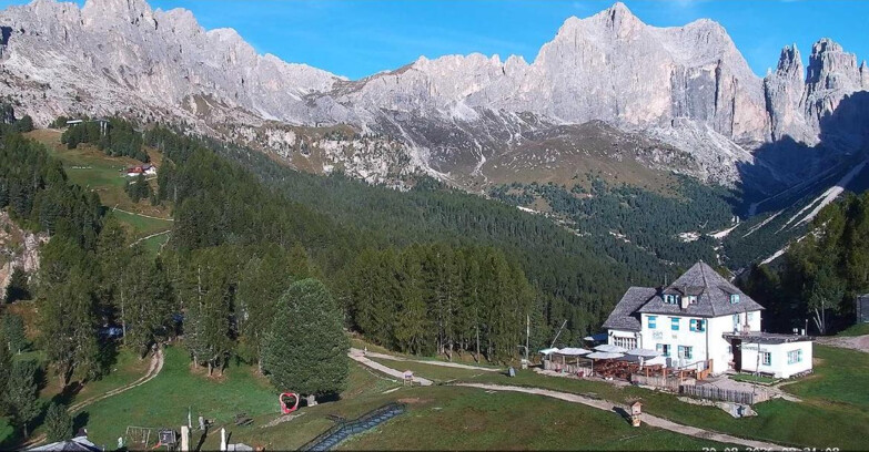 Webcam Vigo di Fassa-Pera-Ciampedìe - Vigo - Roda de Vael -Dolomiti di Fassa
