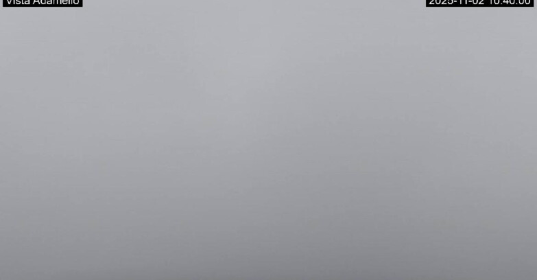 Webcam Ski area Lavarone - Vista su ghiacciaio Adamello