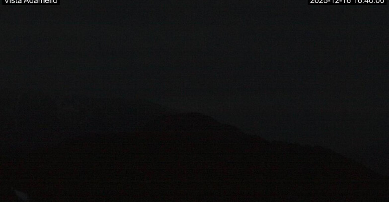 Webcam Lavarone Skigegiet - View on Ghiacciaio Adamello