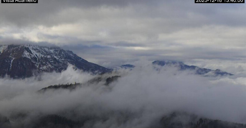 Webcam Lavarone - View on Ghiacciaio Adamello