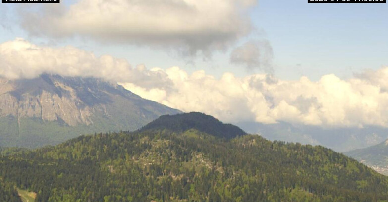 Webcam Lavarone - View on Ghiacciaio Adamello