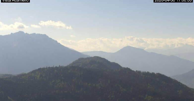 Webcam Lavarone - View on Ghiacciaio Adamello