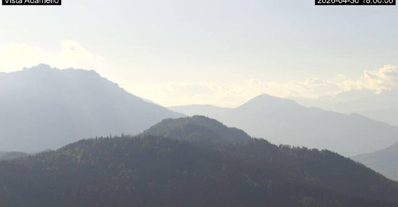 Webcam Lavarone - View on Ghiacciaio Adamello