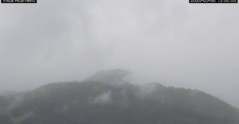 Webcam Лавароне  - View on Ghiacciaio Adamello
