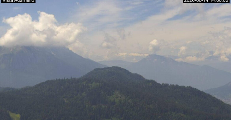 Webcam Lavarone - View on Ghiacciaio Adamello
