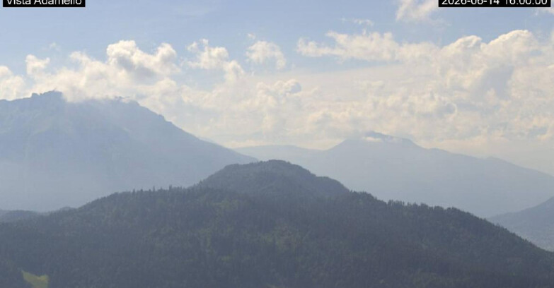 Webcam Lavarone - View on Ghiacciaio Adamello