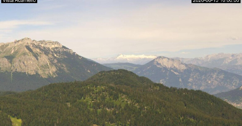 Webcam Lavarone - View on Ghiacciaio Adamello