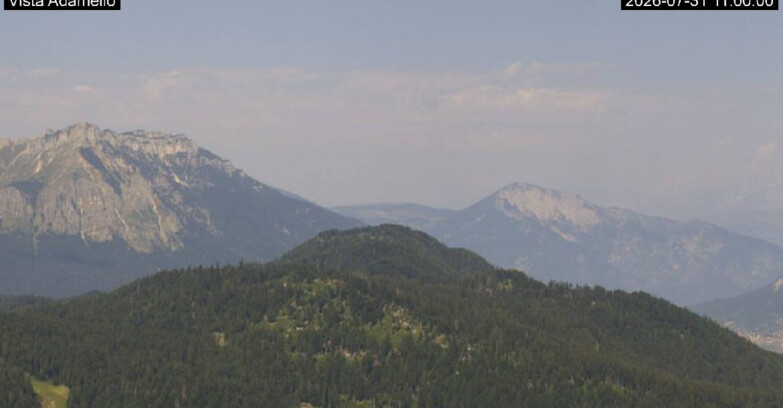Webcam Lavarone - View on Ghiacciaio Adamello