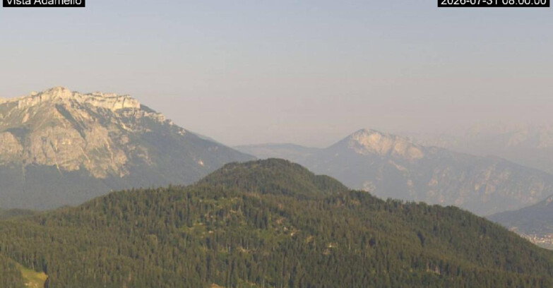 Webcam Lavarone - View on Ghiacciaio Adamello