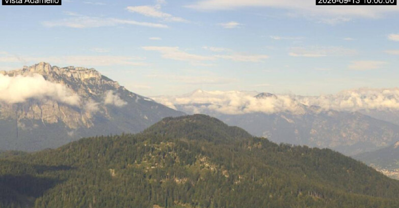 Webcam Lavarone - View on Ghiacciaio Adamello