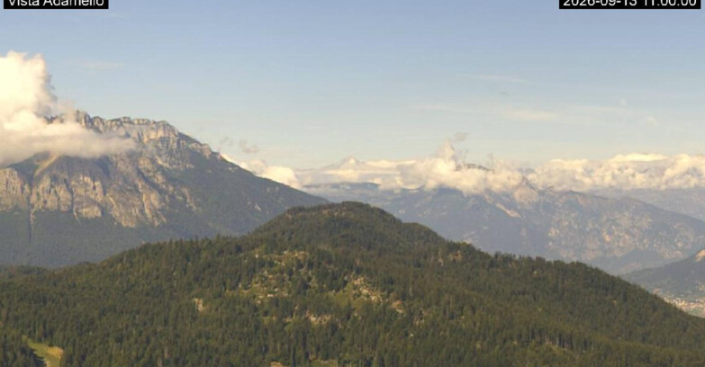 Webcam Lavarone - View on Ghiacciaio Adamello