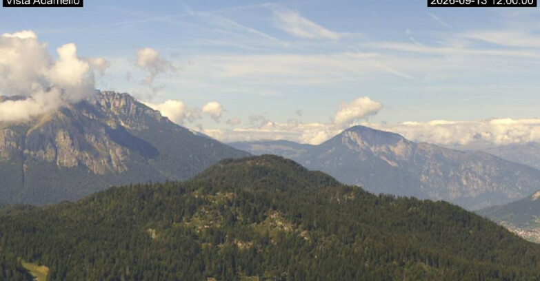 Webcam Lavarone - View on Ghiacciaio Adamello