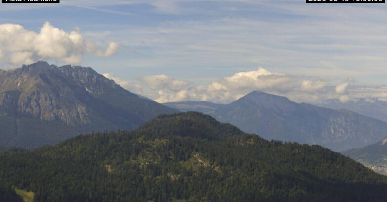 Webcam Lavarone - View on Ghiacciaio Adamello