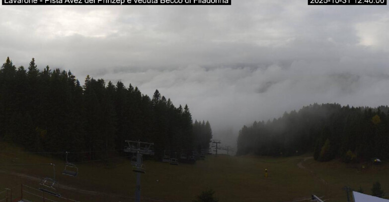 Webcam Lavarone Skigegiet - Pista Avez- seggiovia Lagh.