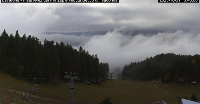 Webcam Lavarone Skigegiet - Pista Avez- seggiovia Lagh.