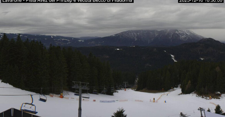 Webcam Lavarone Skigegiet - Pista Avez- seggiovia Lagh.