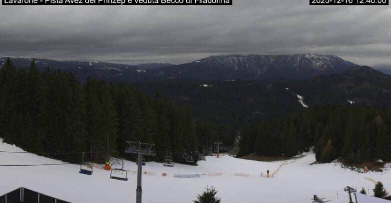 Webcam Lavarone Skigegiet - Pista Avez- seggiovia Lagh.