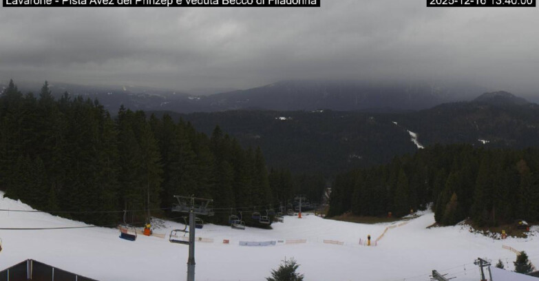 Webcam Lavarone Skigegiet - Pista Avez- seggiovia Lagh.