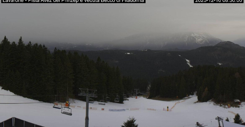 Webcam Lavarone Skigegiet - Pista Avez- seggiovia Lagh.