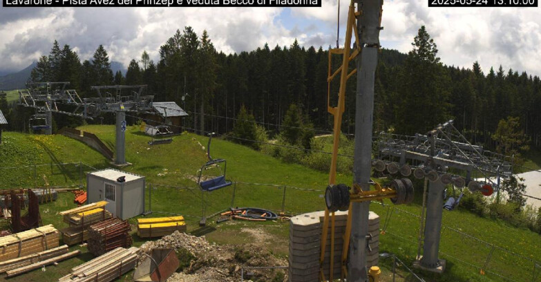 Webcam Lavarone - Pista Avez- seggiovia Lagh.