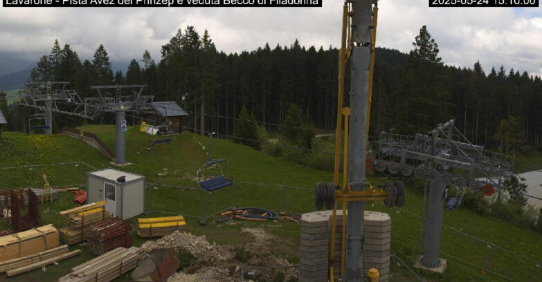 Webcam Lavarone - Pista Avez- seggiovia Lagh.