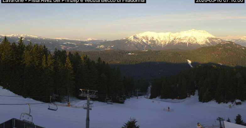 Webcam Ski area Lavarone - Pista Avez- seggiovia Lagh.