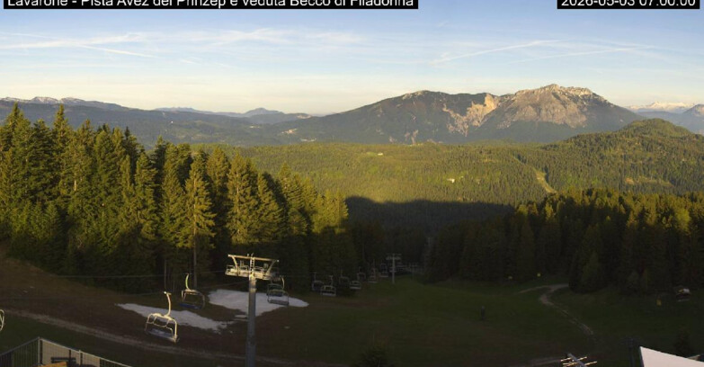 Webcam Lavarone Skigegiet - Pista Avez- seggiovia Lagh.
