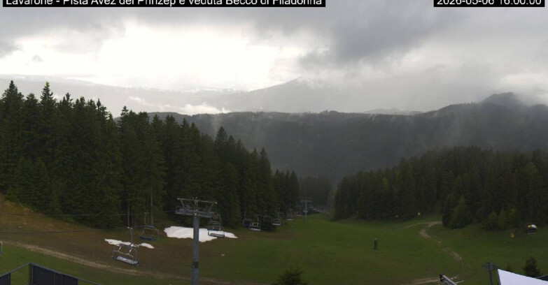 Webcam Lavarone Skigegiet - Pista Avez- seggiovia Lagh.