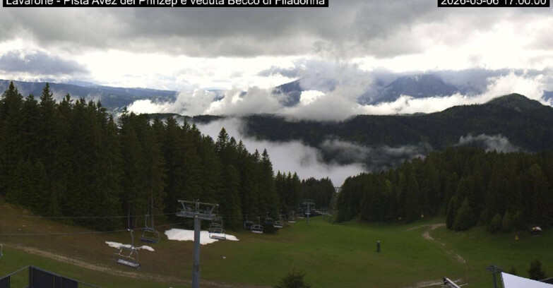 Webcam Лавароне  - Pista Avez- seggiovia Lagh.