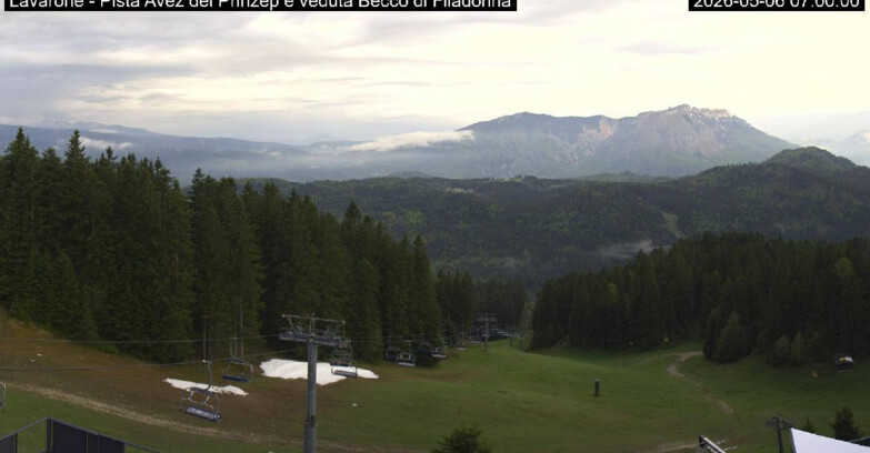 Webcam Лавароне  - Pista Avez- seggiovia Lagh.
