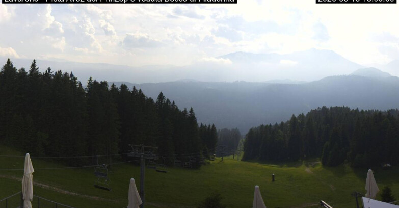 Webcam Лавароне  - Pista Avez- seggiovia Lagh.