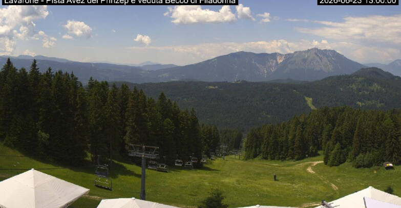 Webcam Лавароне  - Pista Avez- seggiovia Lagh.