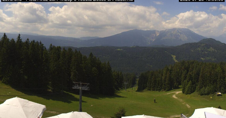 Webcam Ski area Lavarone - Pista Avez- seggiovia Lagh.