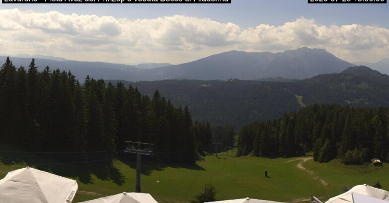 Webcam Ski area Lavarone - Pista Avez- seggiovia Lagh.