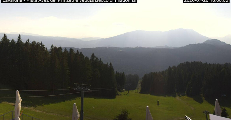 Webcam Ski area Lavarone - Pista Avez- seggiovia Lagh.