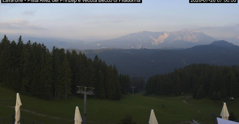 Webcam Ski area Lavarone - Pista Avez- seggiovia Lagh.