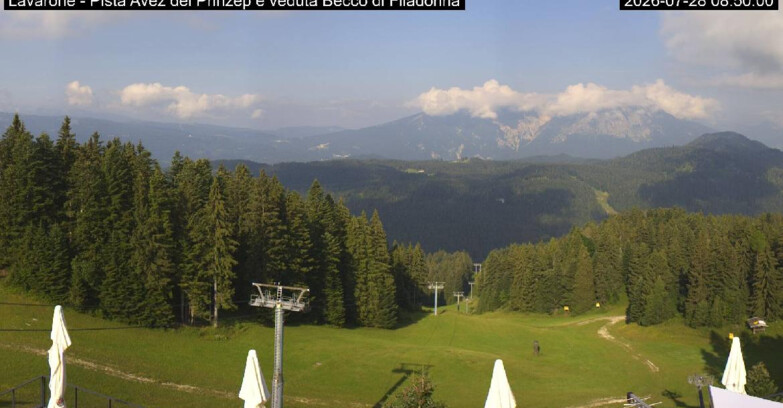 Webcam Ski area Lavarone - Pista Avez- seggiovia Lagh.