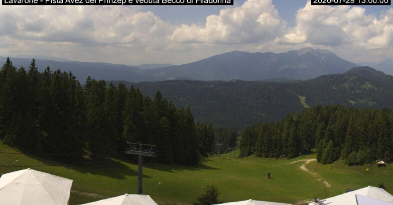 Webcam Lavarone Skigegiet - Pista Avez- seggiovia Lagh.