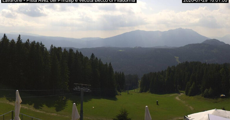 Webcam Lavarone Skigegiet - Pista Avez- seggiovia Lagh.
