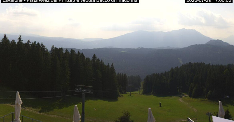 Webcam Lavarone Skigegiet - Pista Avez- seggiovia Lagh.