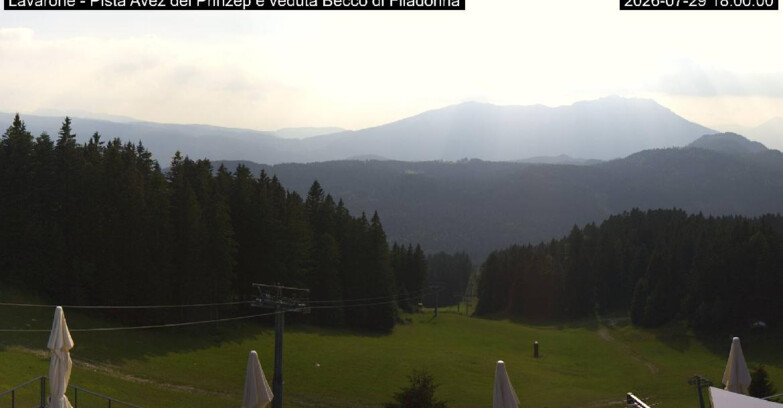 Webcam Lavarone Skigegiet - Pista Avez- seggiovia Lagh.