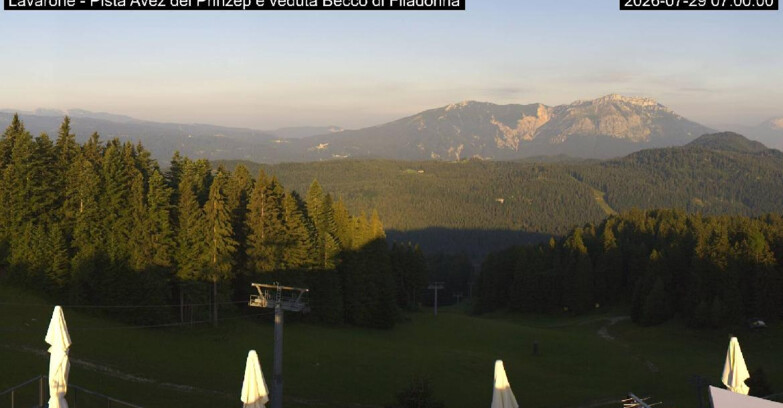 Webcam Lavarone Skigegiet - Pista Avez- seggiovia Lagh.