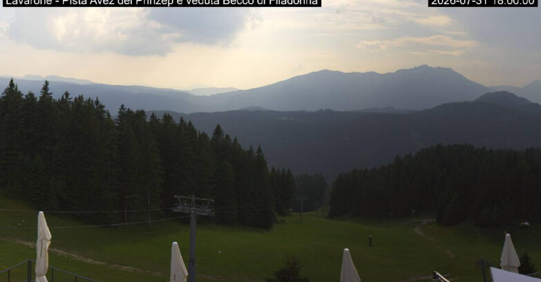 Webcam Лавароне  - Pista Avez- seggiovia Lagh.