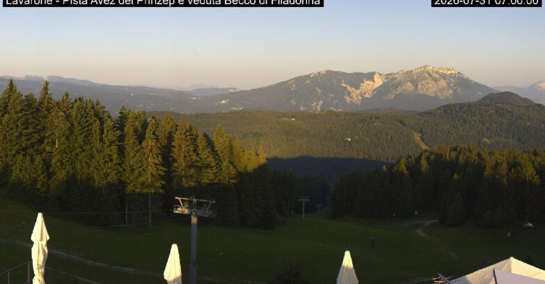 Webcam Лавароне  - Pista Avez- seggiovia Lagh.