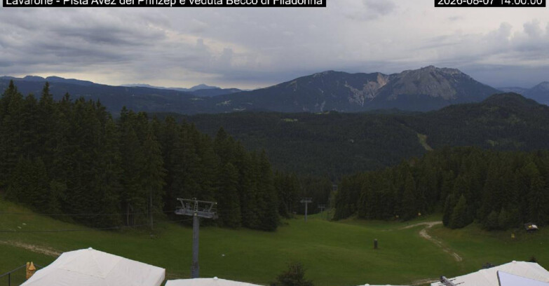 Webcam Lavarone Skigegiet - Pista Avez- seggiovia Lagh.
