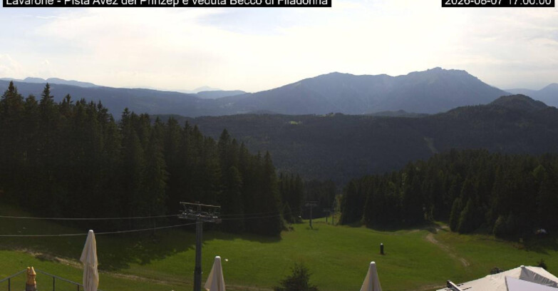 Webcam Lavarone Skigegiet - Pista Avez- seggiovia Lagh.