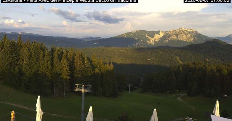 Webcam Lavarone Skigegiet - Pista Avez- seggiovia Lagh.