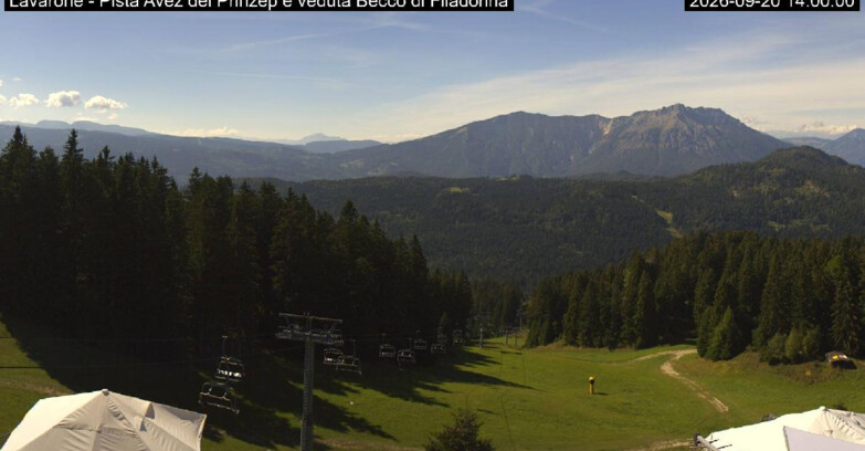Webcam Ski area Lavarone - Pista Avez- seggiovia Lagh.